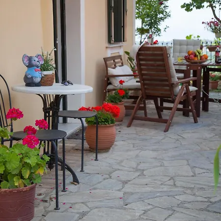 Ioli Traditional Corfu Apartment *
